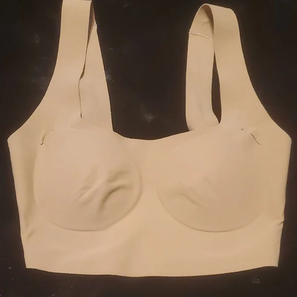 SKIMS Beige Seamless Bralette - Picture 4 of 5